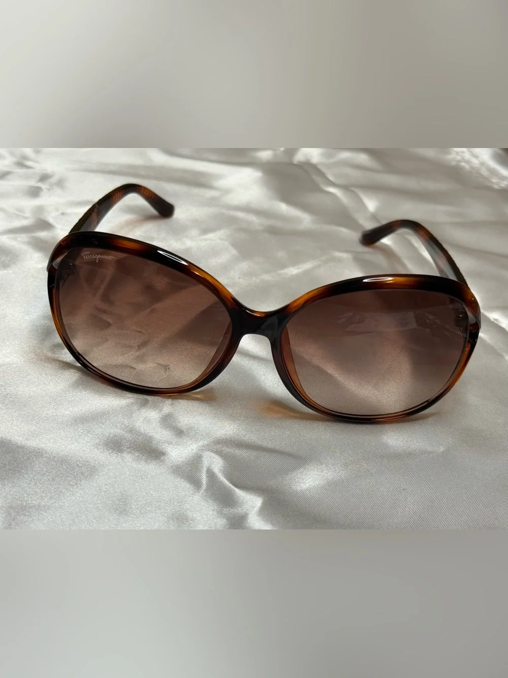 Salvatore Ferragamo Tortoise Gradient Oversized Sunglasses Italy